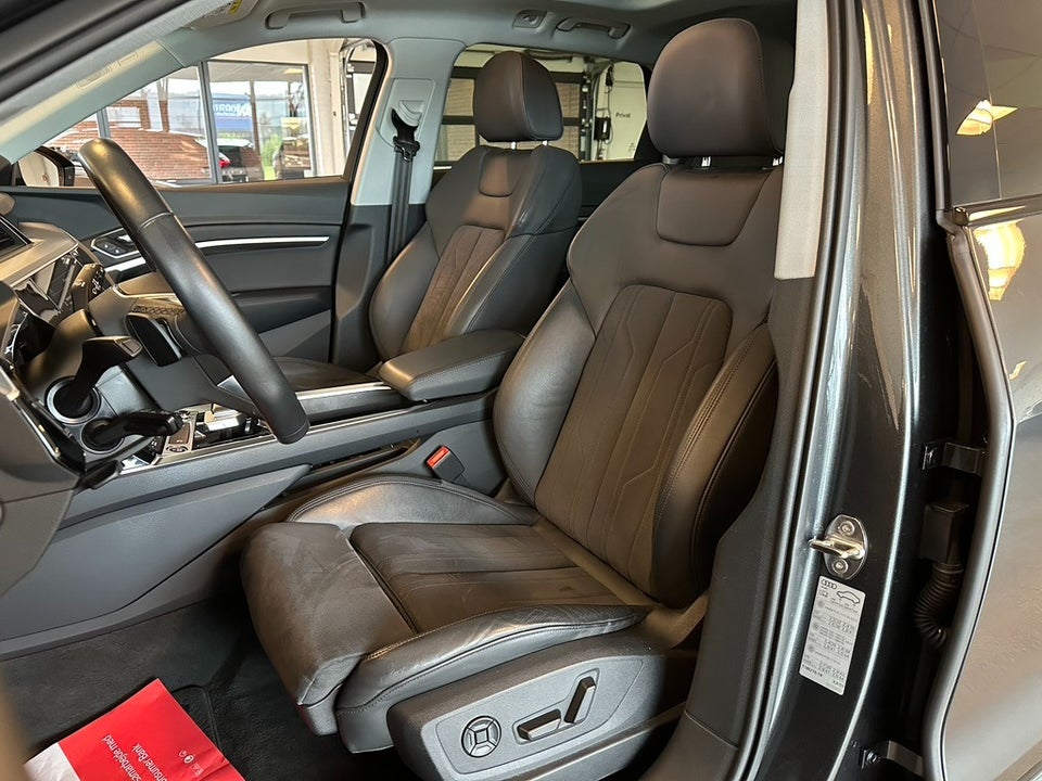 Audi e-tron 55 S-line quattro 5d