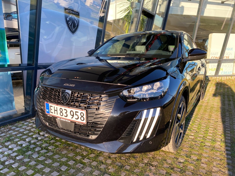 Peugeot e-208 54 GT 5d