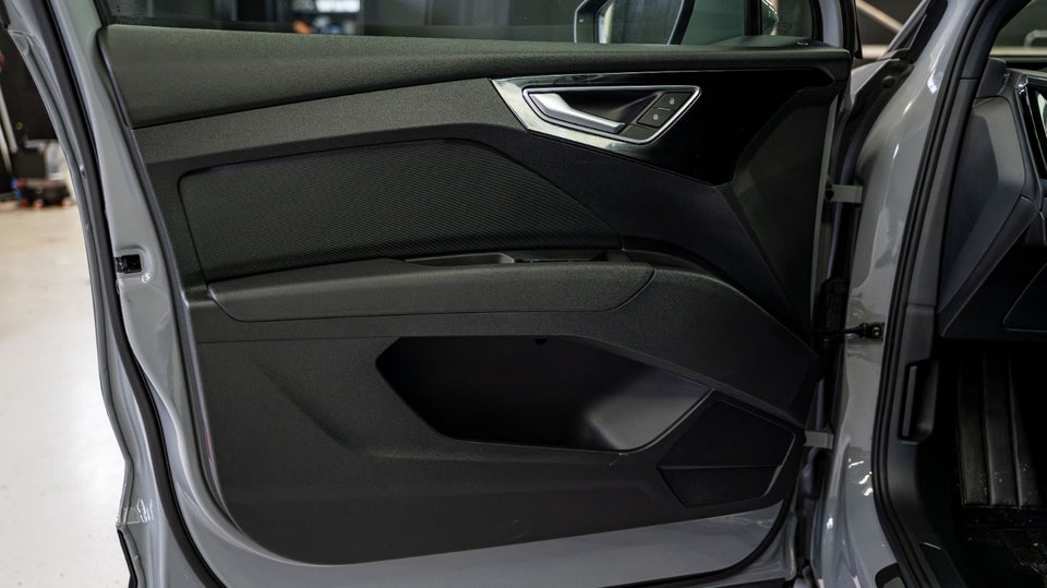 Audi Q4 e-tron 40  5d