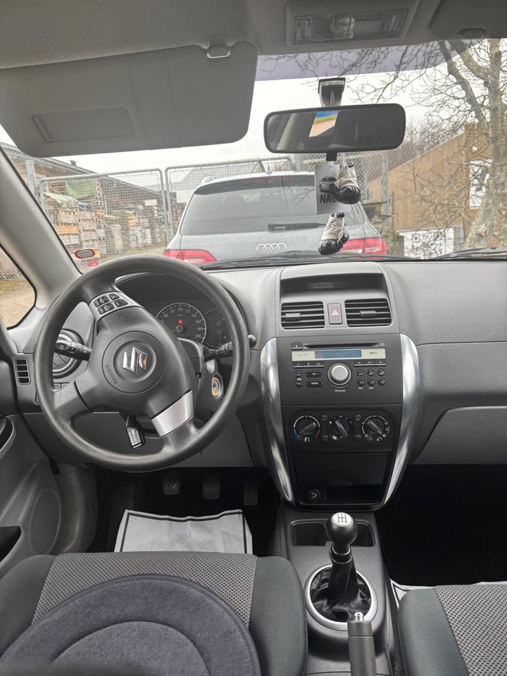 Suzuki SX4 1,6 GL 5d