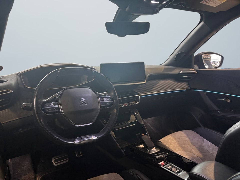 Peugeot e-2008 50 GT Pack 5d