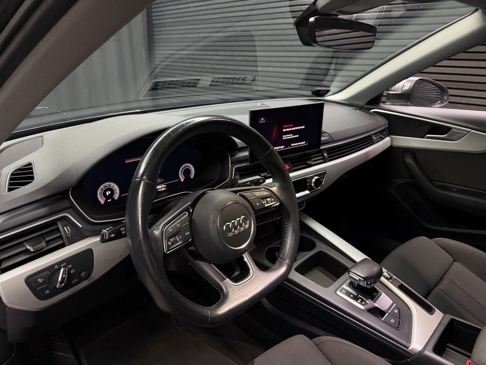 Audi A4 40 TFSi S-line Prestige Tour plus Avant S-tr. 5d