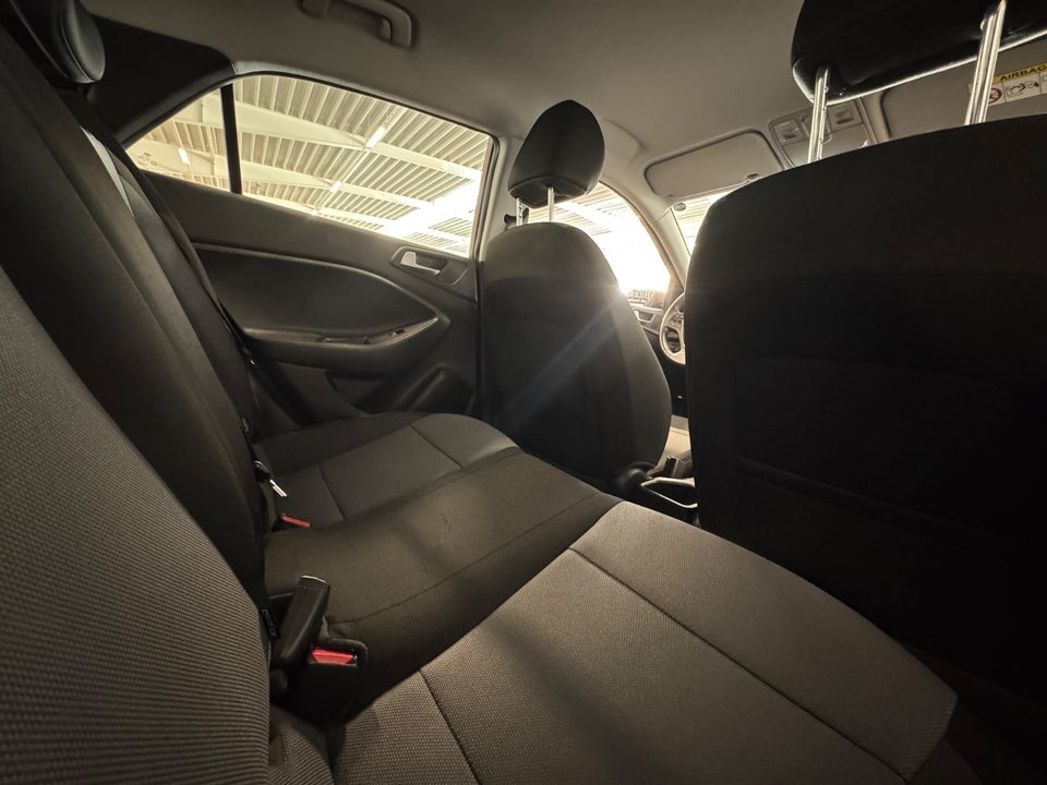 Hyundai i20 1,25 Vision 5d