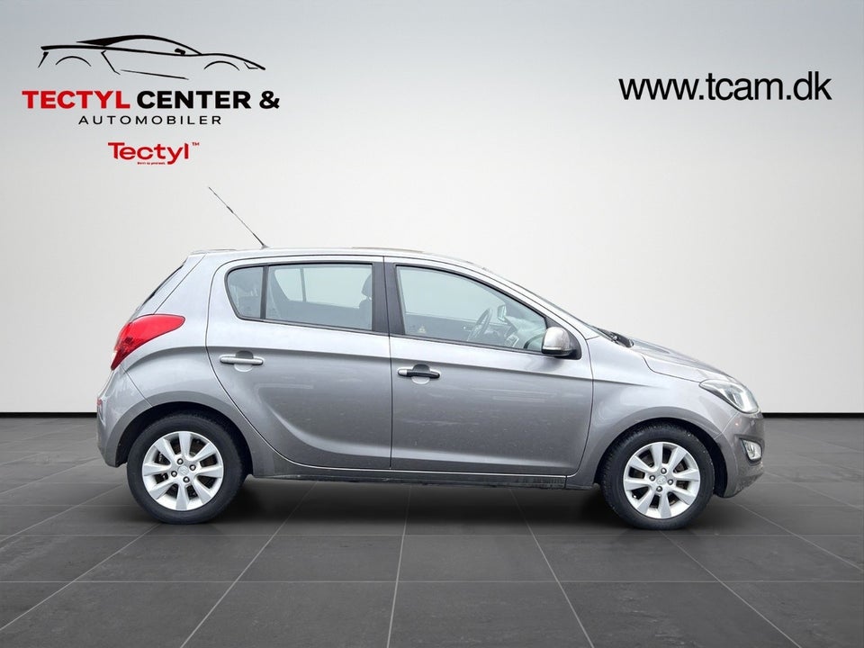 Hyundai i20 1,25 Classic XTR 5d