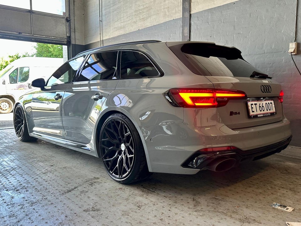 Audi RS4 2,9 TFSi MTM Avant quattro Tiptr. 5d