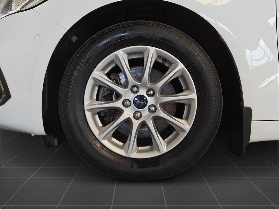 Ford Mondeo 2,0 HEV Titanium stc. CVT 5d