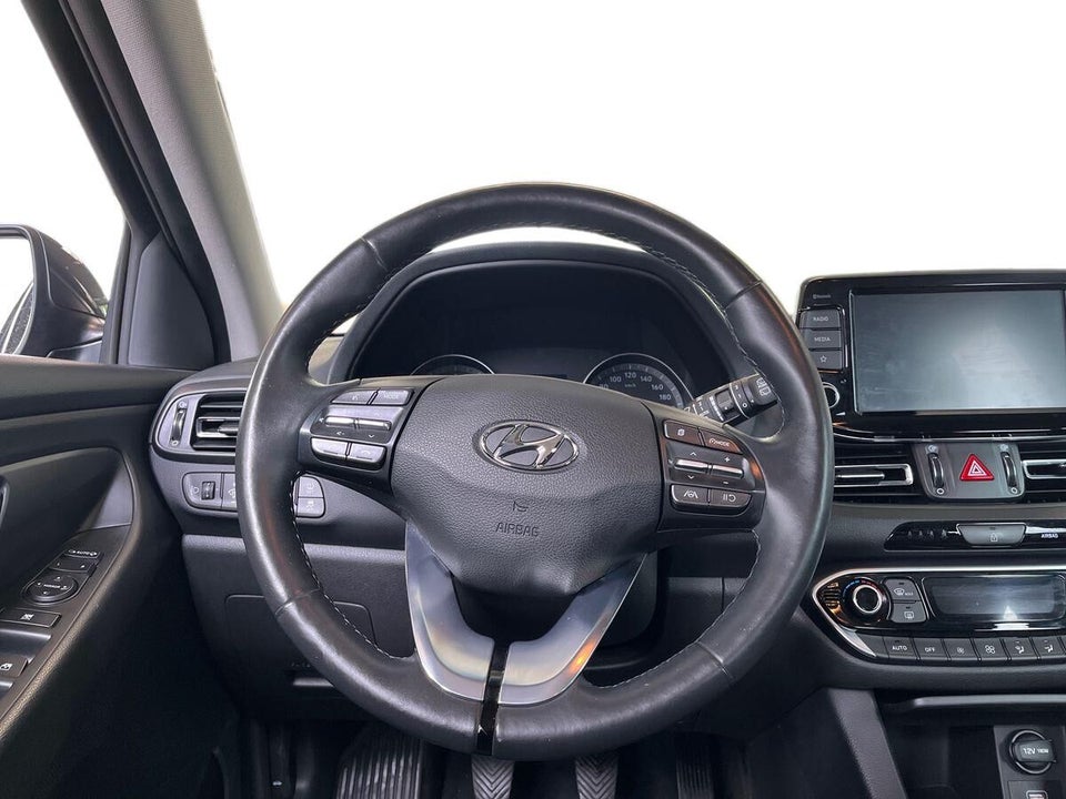 Hyundai i30 1,0 T-GDi Essential 5d