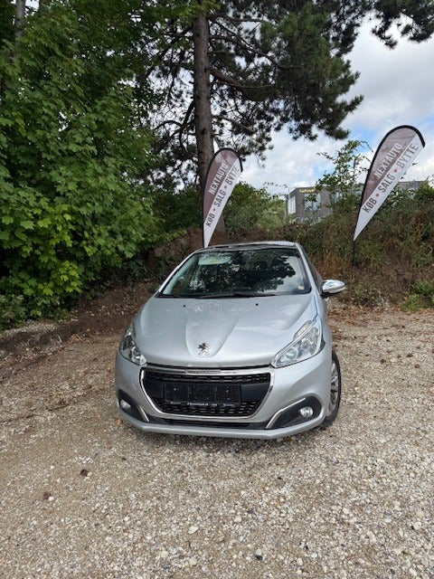 Peugeot 208 1,6 BlueHDi 100 Allure Sky 5d