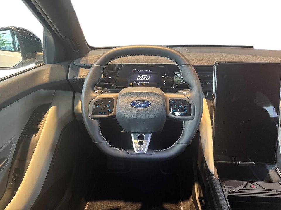 Ford Capri 84 Premium Extended Range AWD 5d