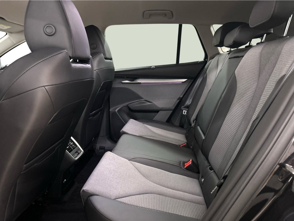 Skoda Enyaq 85 iV Advanced 5d