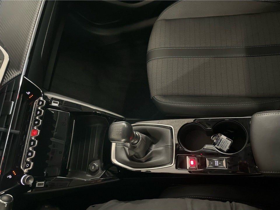 Peugeot 208 1,5 BlueHDi 100 Allure Sky 5d