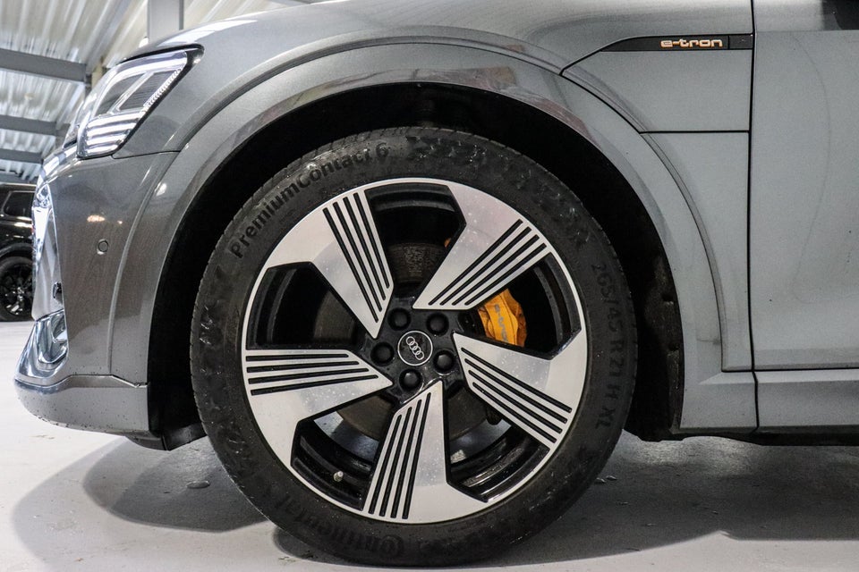 Audi e-tron 55 S-line Sportback quattro 5d