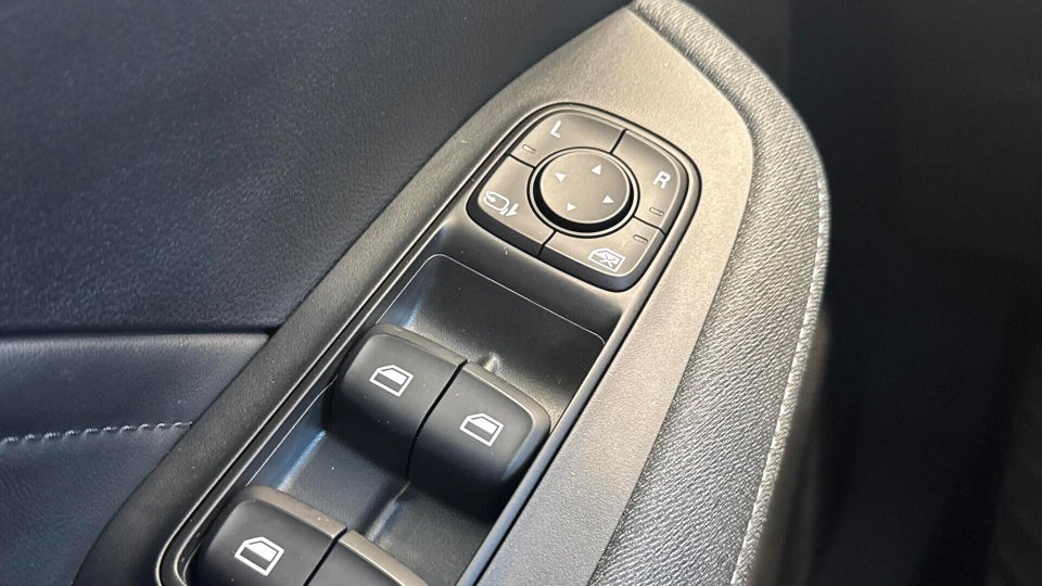 MG MG5 61 Luxury 5d