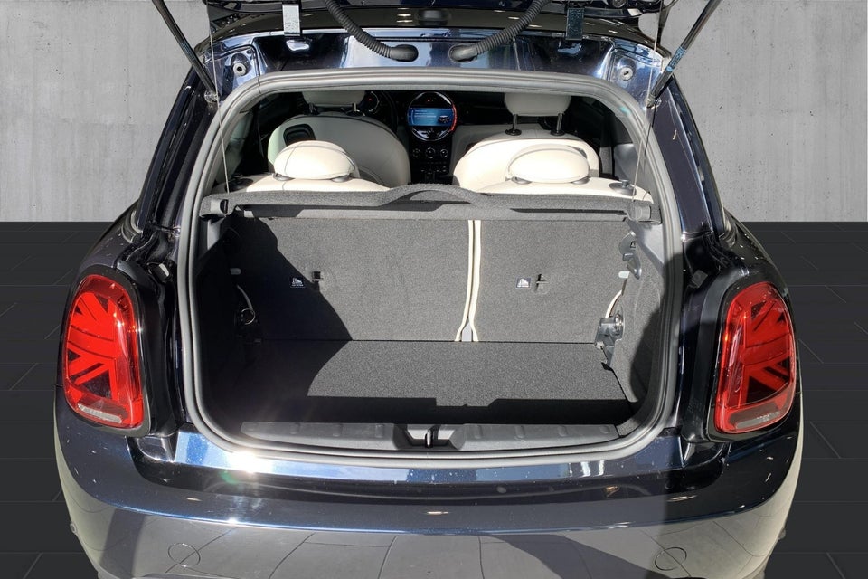 MINI Cooper SE Classic Trim 3d