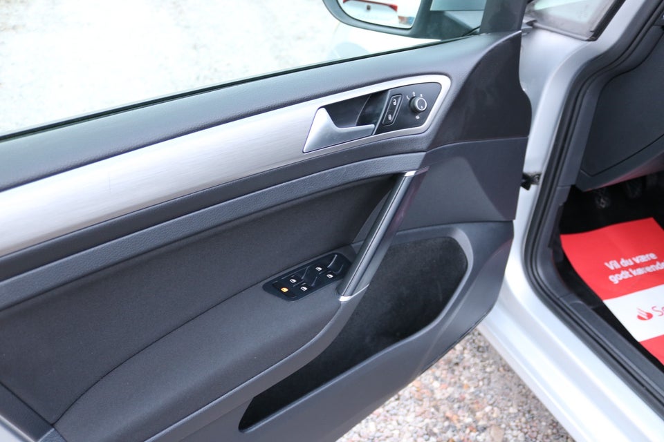 VW Golf VII 1,4 TSi 122 Comfortline Variant BMT 5d