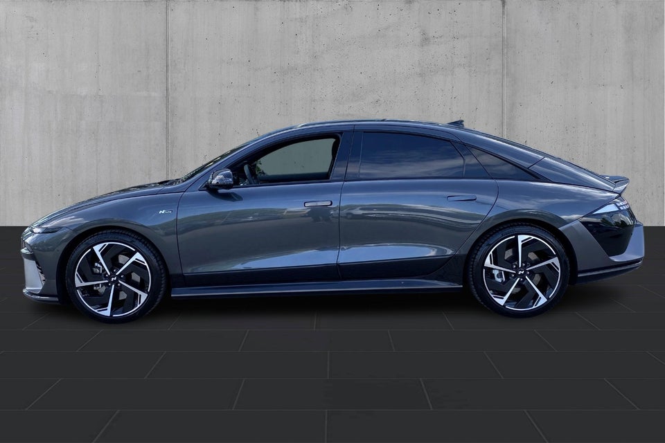 Hyundai Ioniq 6 84 N Line+ 4d