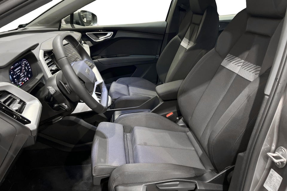 Audi Q4 e-tron 45 Progress 5d