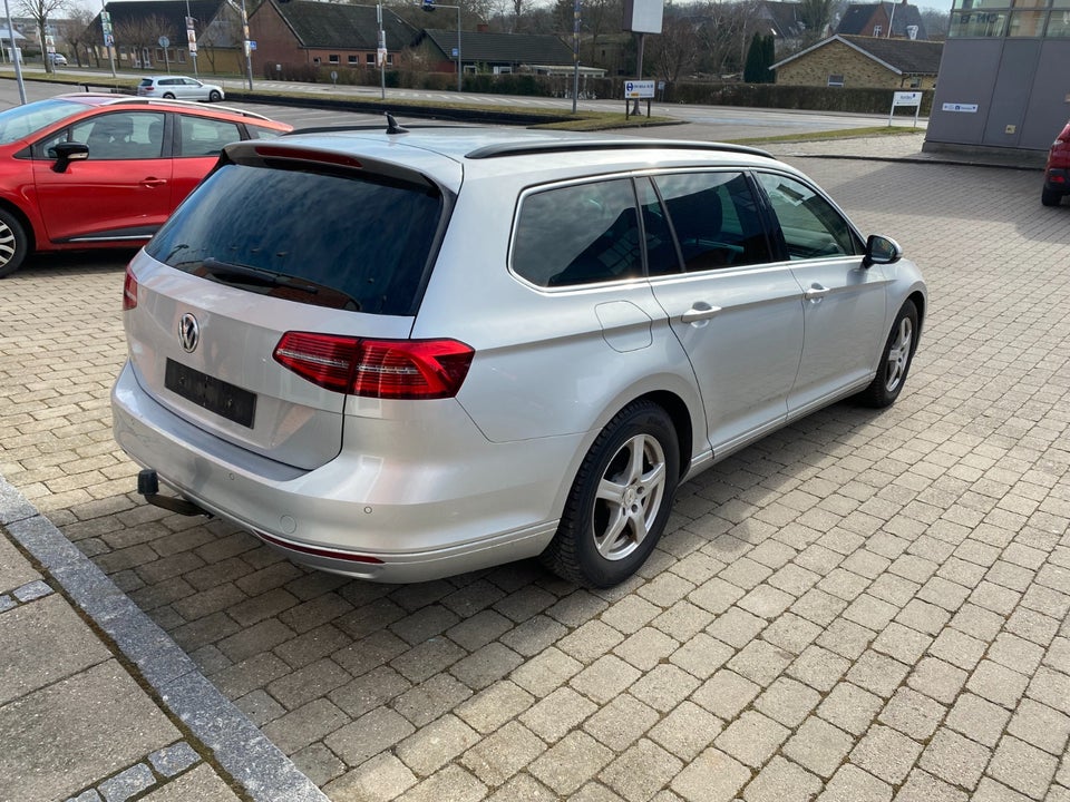VW Passat 2,0 TDi 150 Comfortline Variant DSG 5d