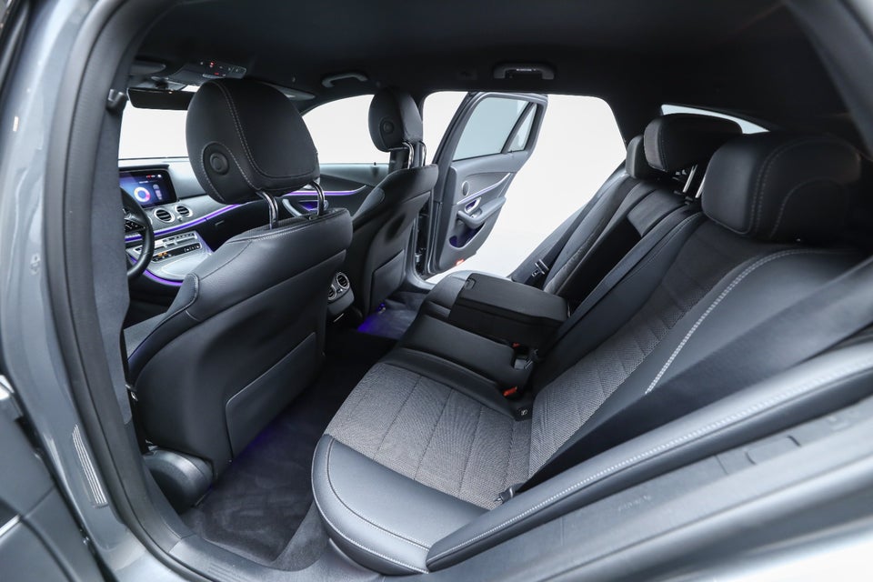 Mercedes E300 de 2,0 Advantage stc. aut. 5d