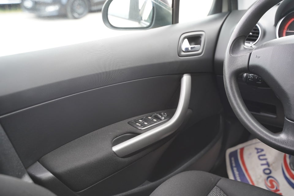 Peugeot 308 1,6 HDi 92 Tour stc. 5d