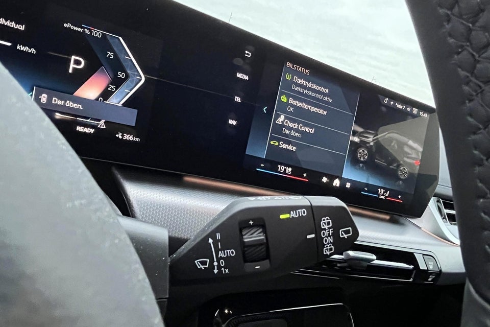 BMW iX1 eDrive20 Fully Charged M-Sport 5d