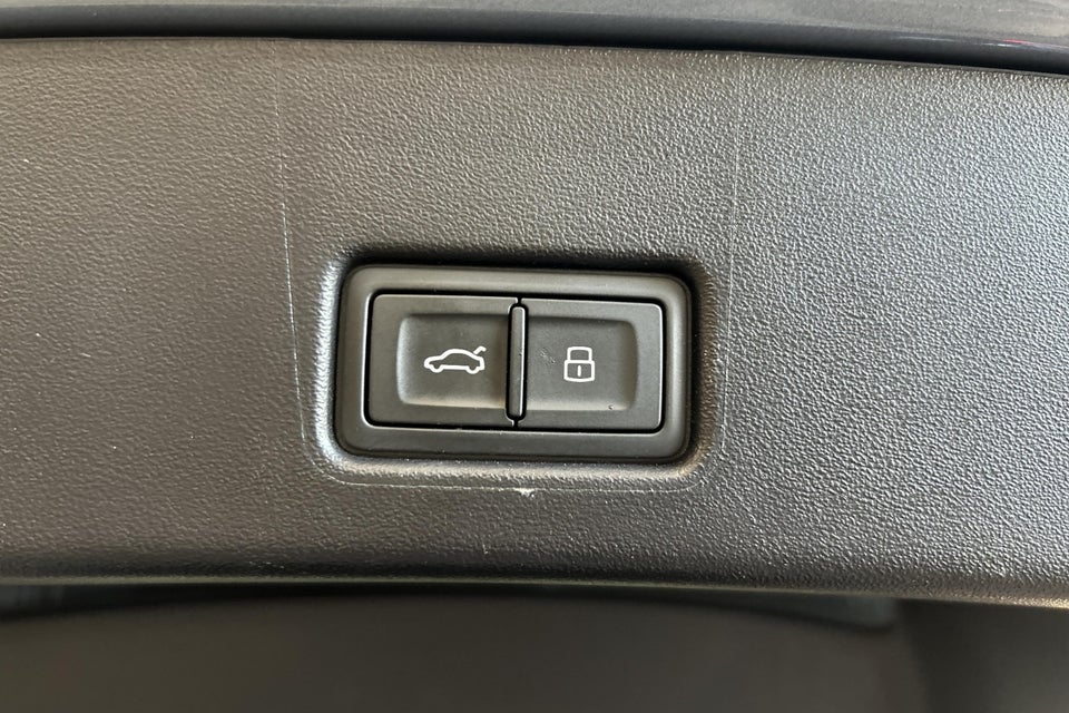 Audi Q4 e-tron 45 S-line Sportback quattro 5d