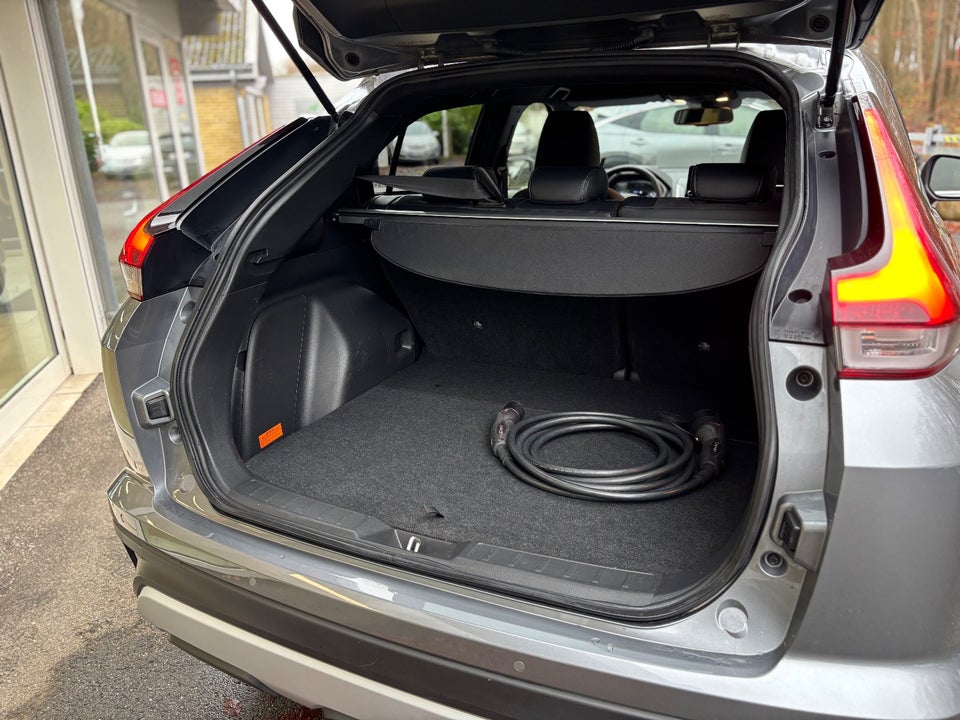 Mitsubishi Eclipse Cross 2,4 PHEV Intense CVT 4WD 5d