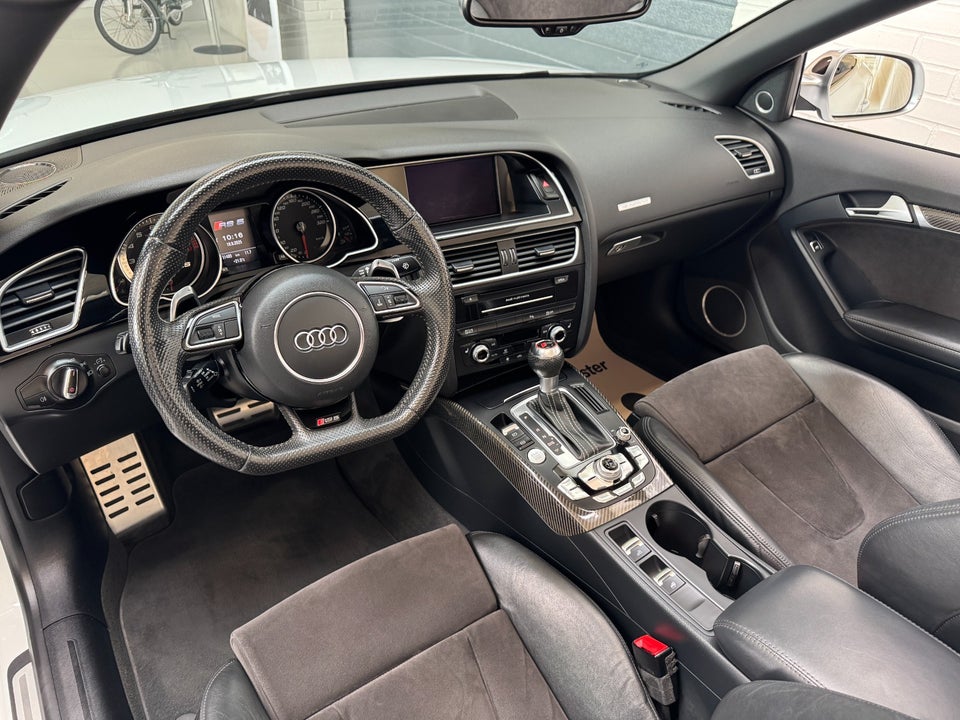 Audi RS5 4,2 FSi Cabriolet quattro S-tr. 2d