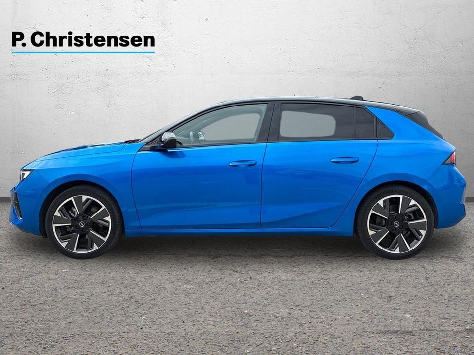 Opel Astra-e 54 Ultimate 5d
