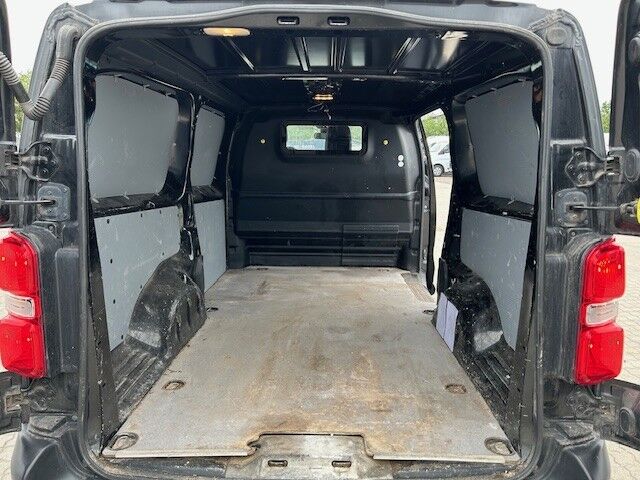 Toyota ProAce 2,0 D 120 Long Comfort Master aut. 4d