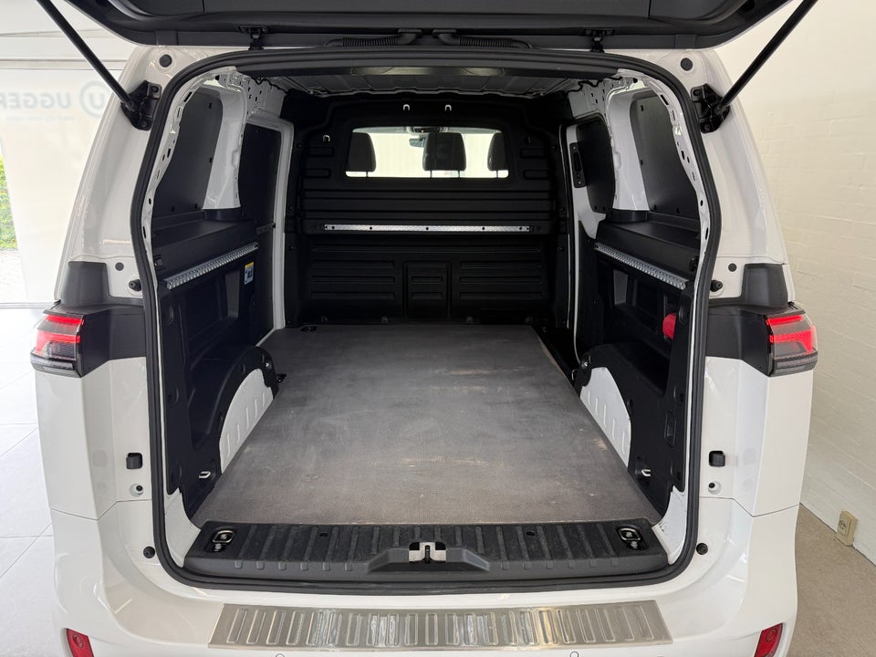 VW ID. Buzz 77 Cargo Comfort