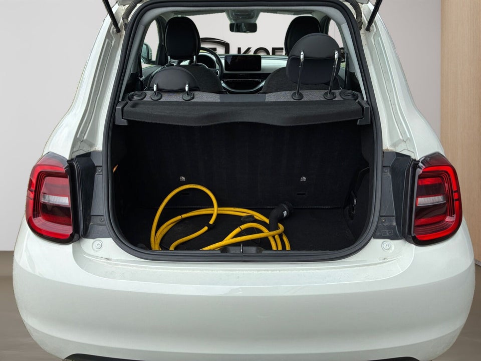 Fiat 500e 42 Icon 3d