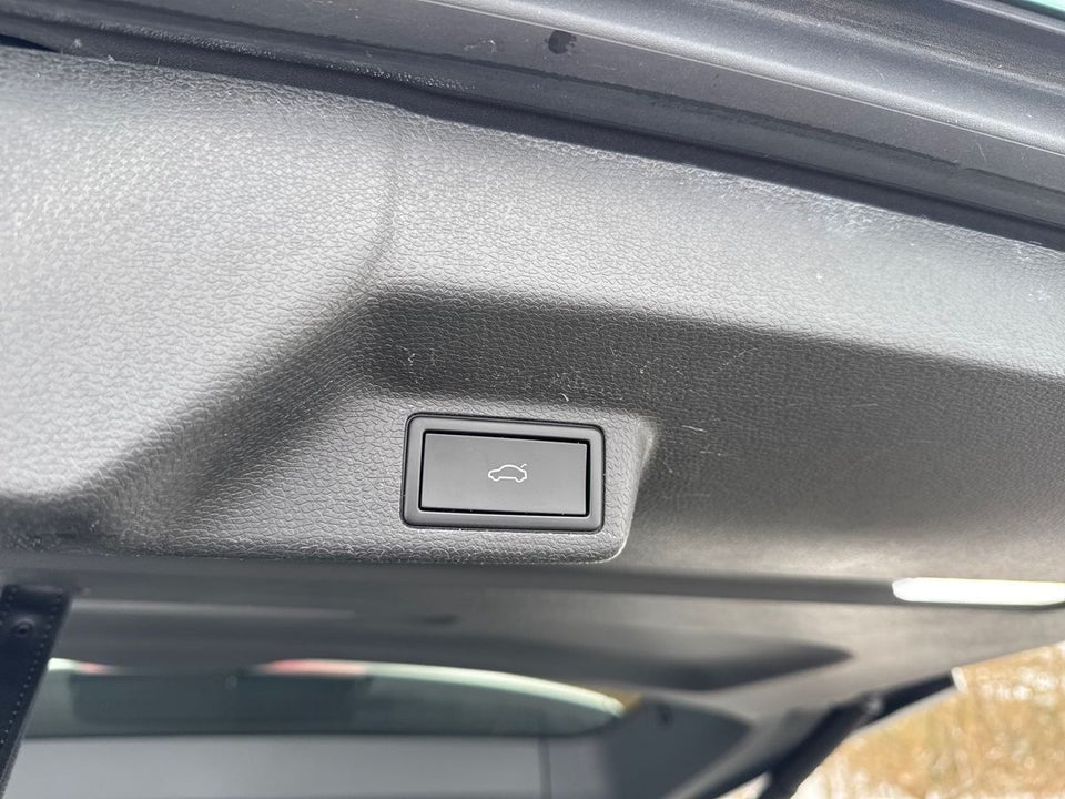 VW ID.Buzz 77 Style 75 Years Edition SWB 5d