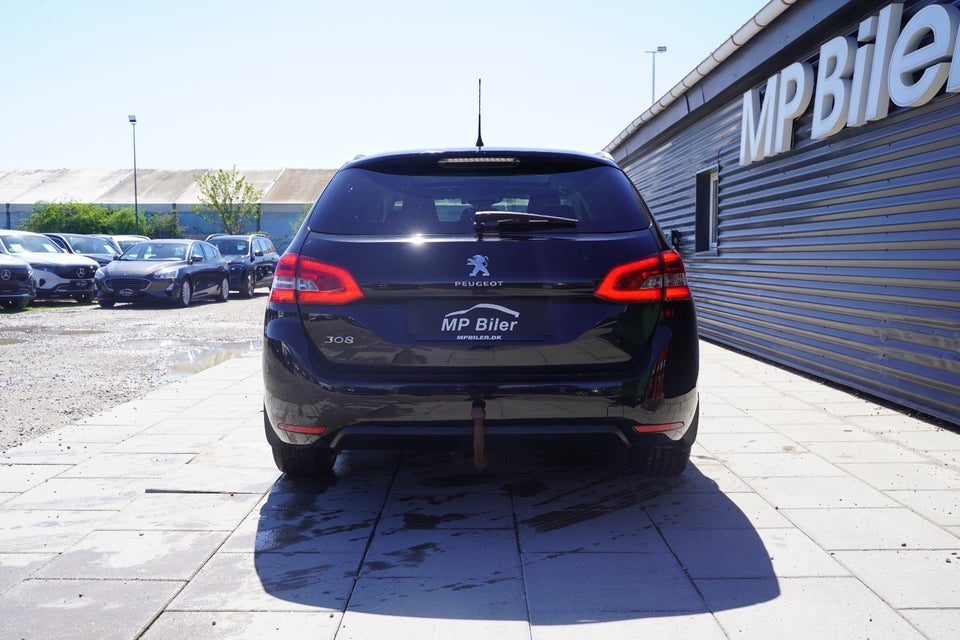 Peugeot 308 1,6 BlueHDi 120 Allure Sky SW 5d