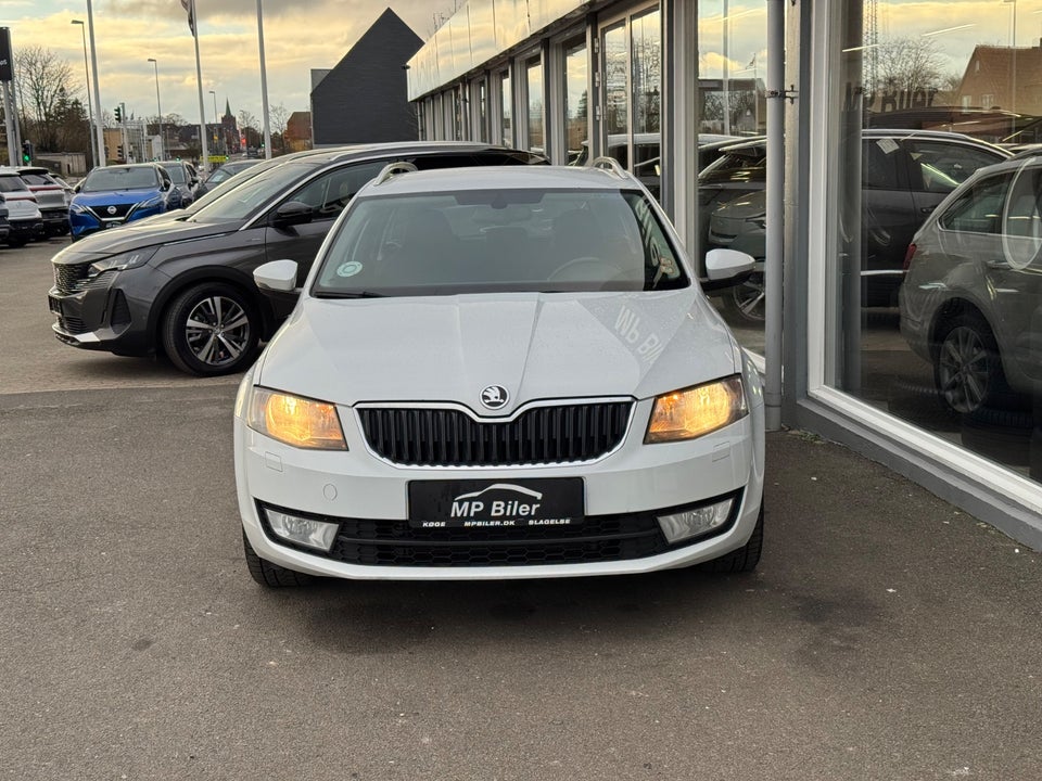Skoda Octavia 1,6 TDi 105 Active Combi DSG 5d