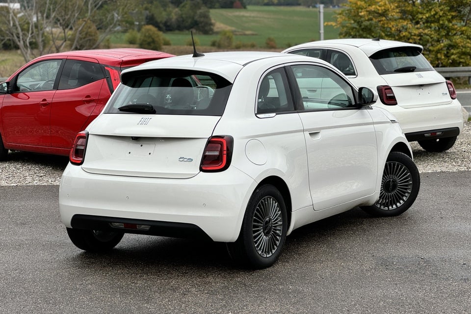 Fiat 500e Business 3d