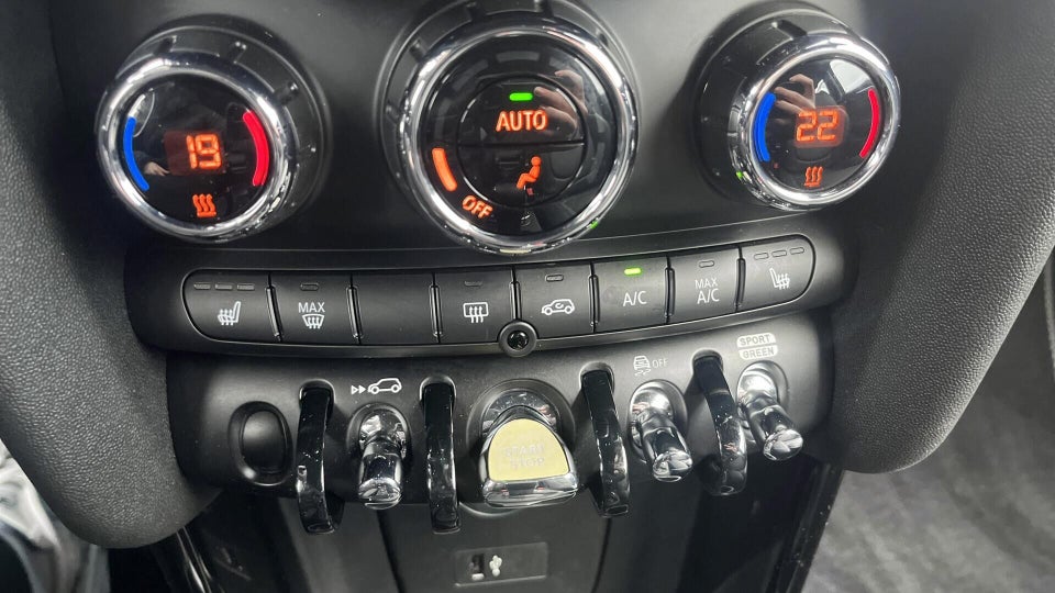 MINI Cooper SE Classic Trim 3d