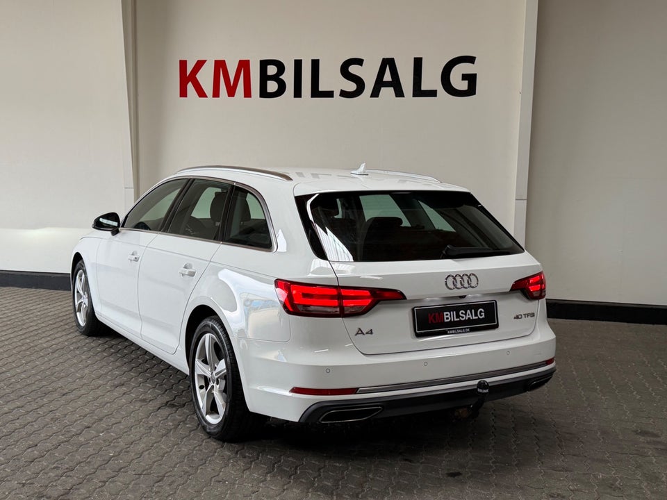 Audi A4 40 TFSi Prestige Tour Avant S-tr. 5d