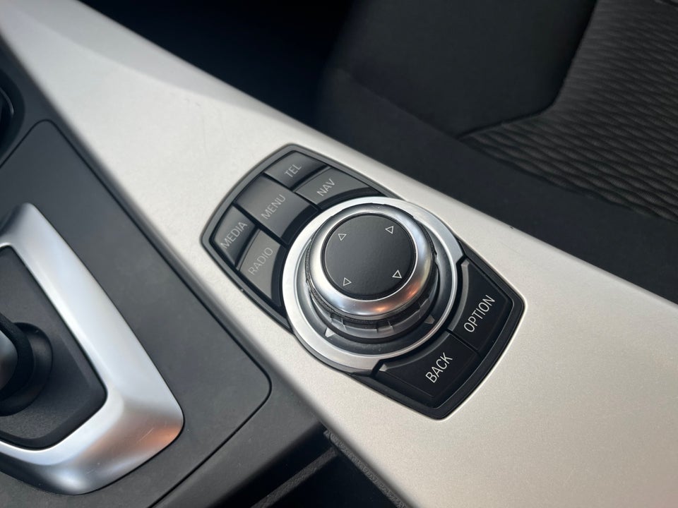 BMW 320d 2,0 Touring Advantage aut. 5d