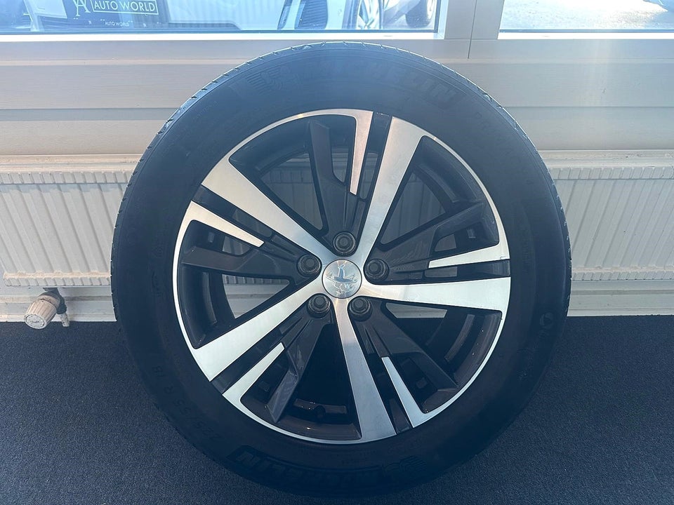 Peugeot 3008 1,6 Hybrid Allure Pack EAT8 5d