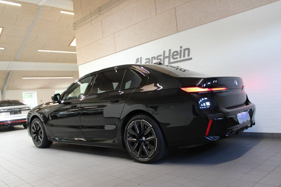 BMW i7 eDrive50 M-Sport 4d