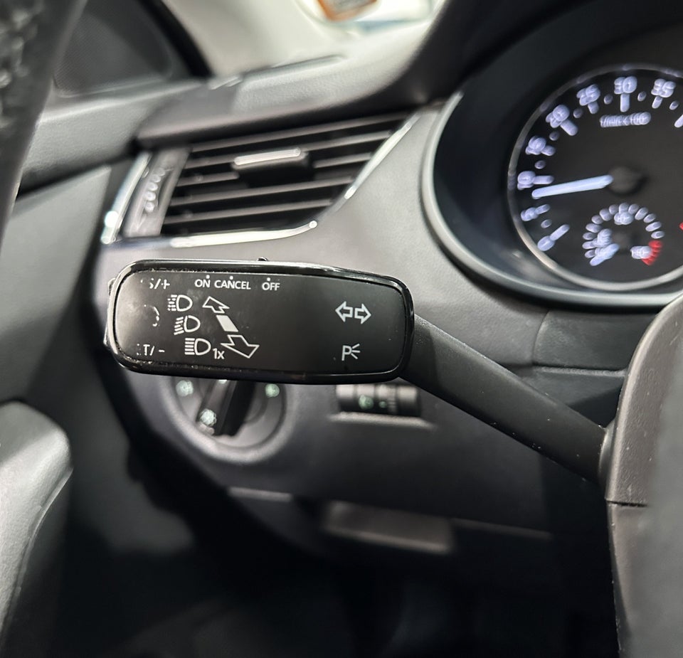 Skoda Octavia 1,6 TDi 110 Ambition 5d