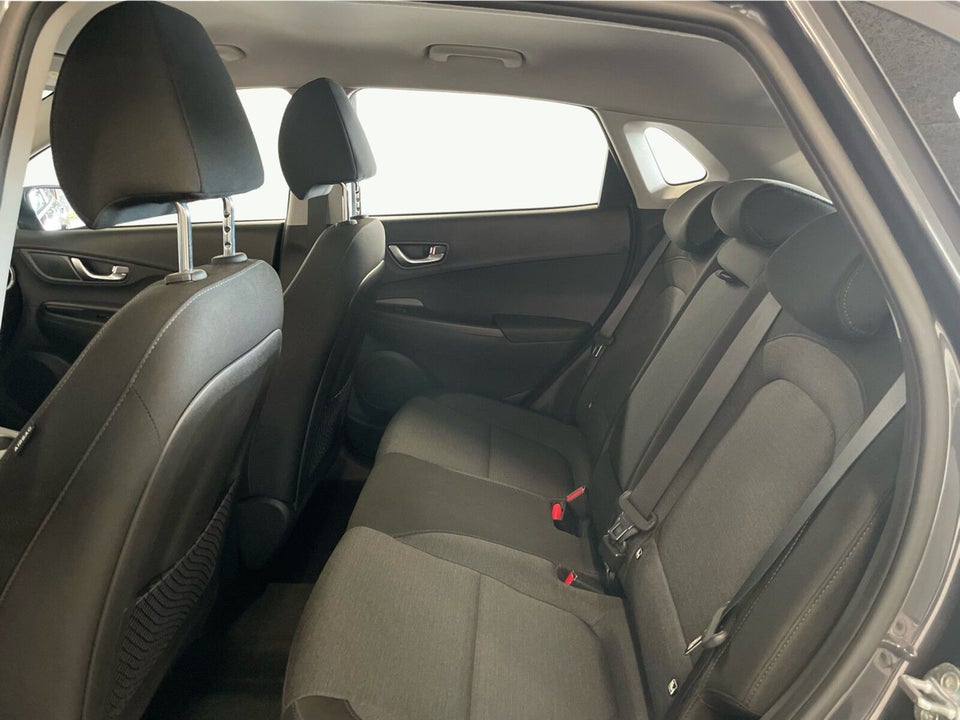 Hyundai Kona 39 EV Select 5d