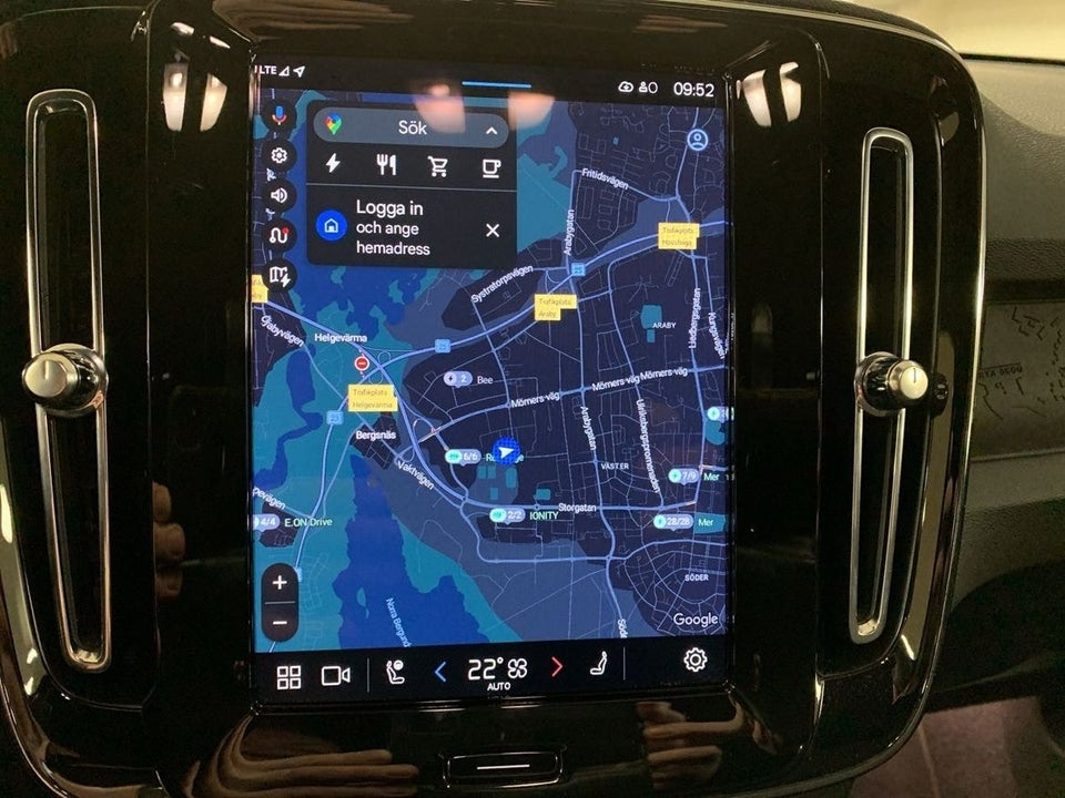 Volvo EX40 Extended Range Black Edition 5d