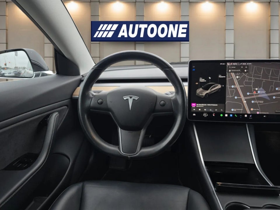 Tesla Model 3 Long Range AWD 4d