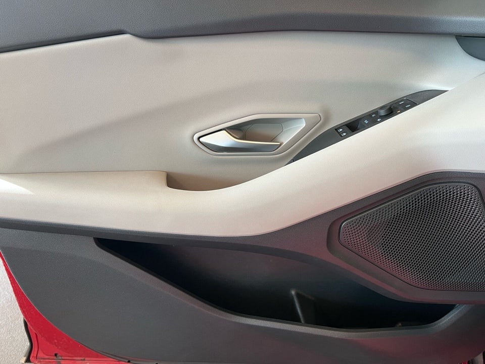 Ford Explorer 79 Select Extended Range AWD 5d