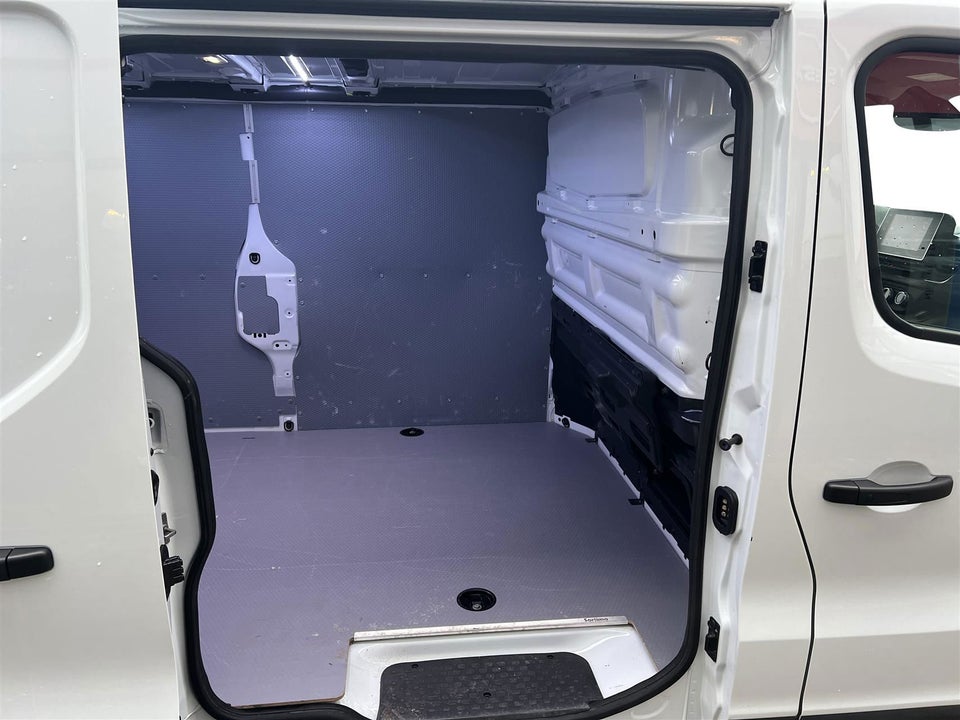 Nissan Primastar 2,0 dCi 150 L2H1 Tekna Van