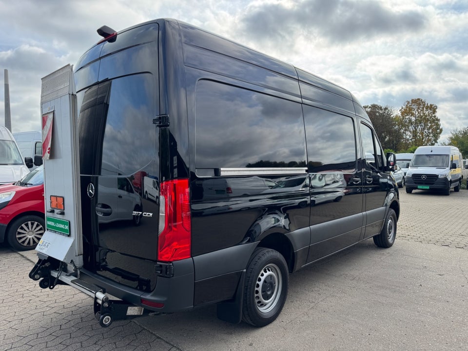 Mercedes Sprinter 317 2,0 CDi A2 Kassevogn aut. RWD
