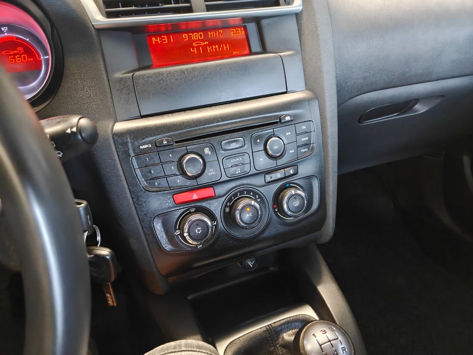 Citroën C4 1,6 HDi 90 Attraction 5d
