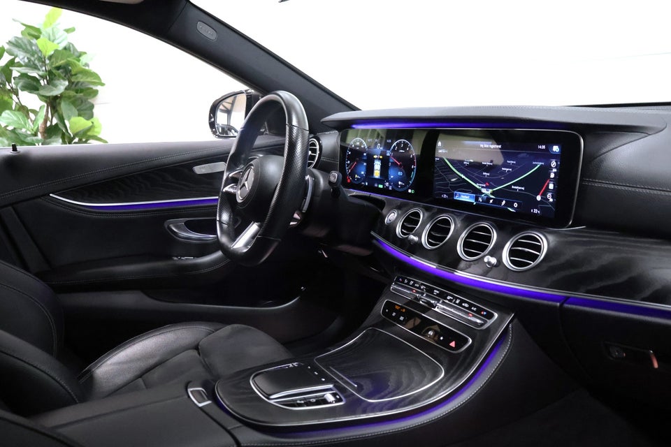 Mercedes E300 de 2,0 AMG Line stc. aut. 4Matic 5d